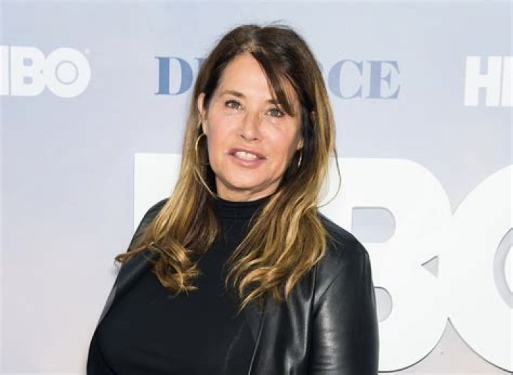 BlogNews | Lorraine Bracco Net Worth